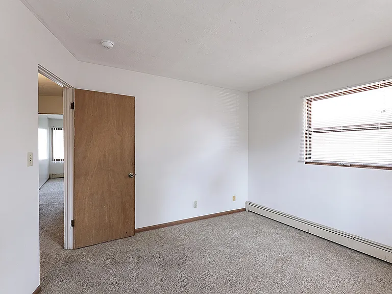 1227 D St #6 — Photo 17