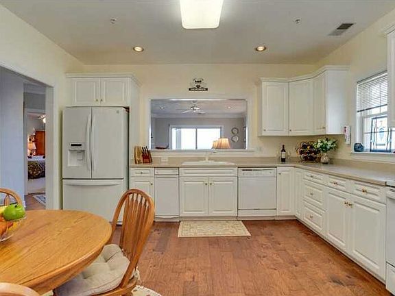 4th image of 2428 Ocean Shore Cres APT 303