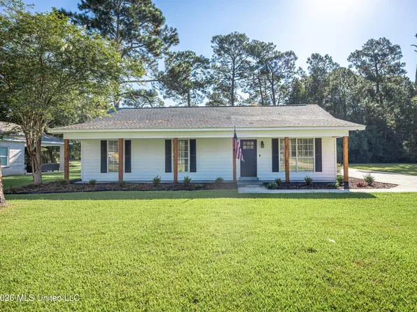 8208 Martin Bluff Rd, Gautier, MS 39553
