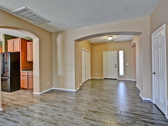5th image of 16464 W Hope Dr