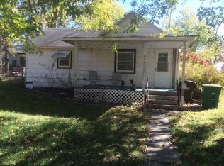 423 S 3rd St, Winterset, IA 50273