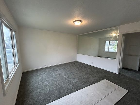 3rd image of 869 Baden Ave