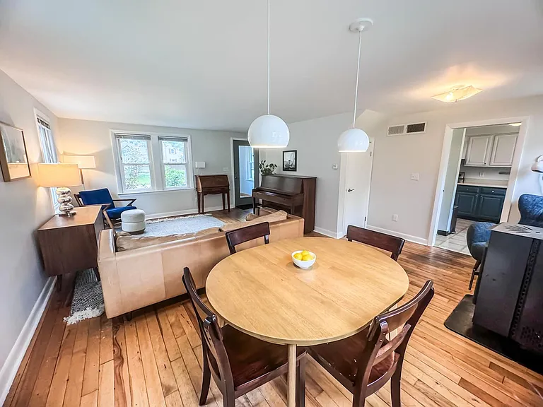 114 Columbia Ave — Photo 8