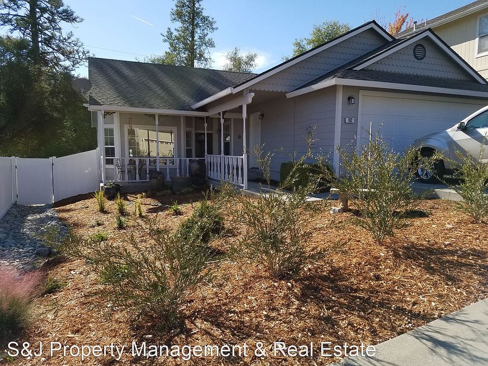 1st image of 162 Hidden Glen Dr