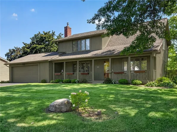 180 Apple Creek Ln, Rochester, NY 14612