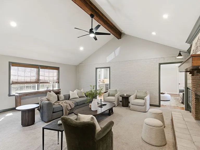 409 Barbara Dr — Photo 28