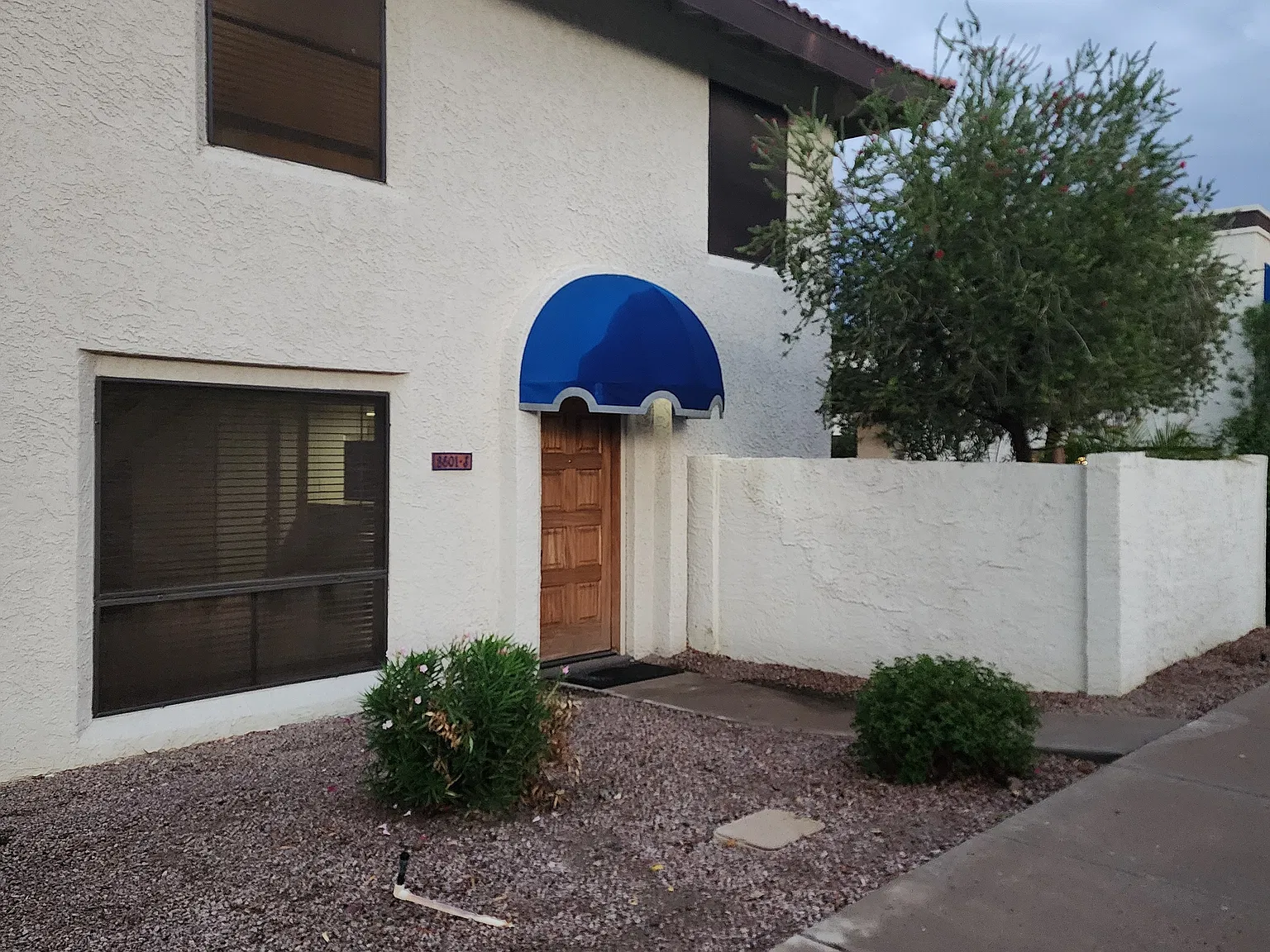 2 bed, 1.5 bath, 1060 sqft, $1,795 — Photo 2