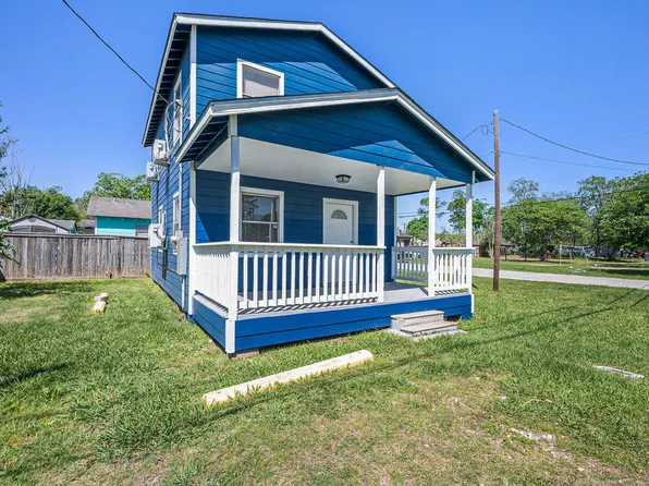 517 Center St, Richmond, TX 77469