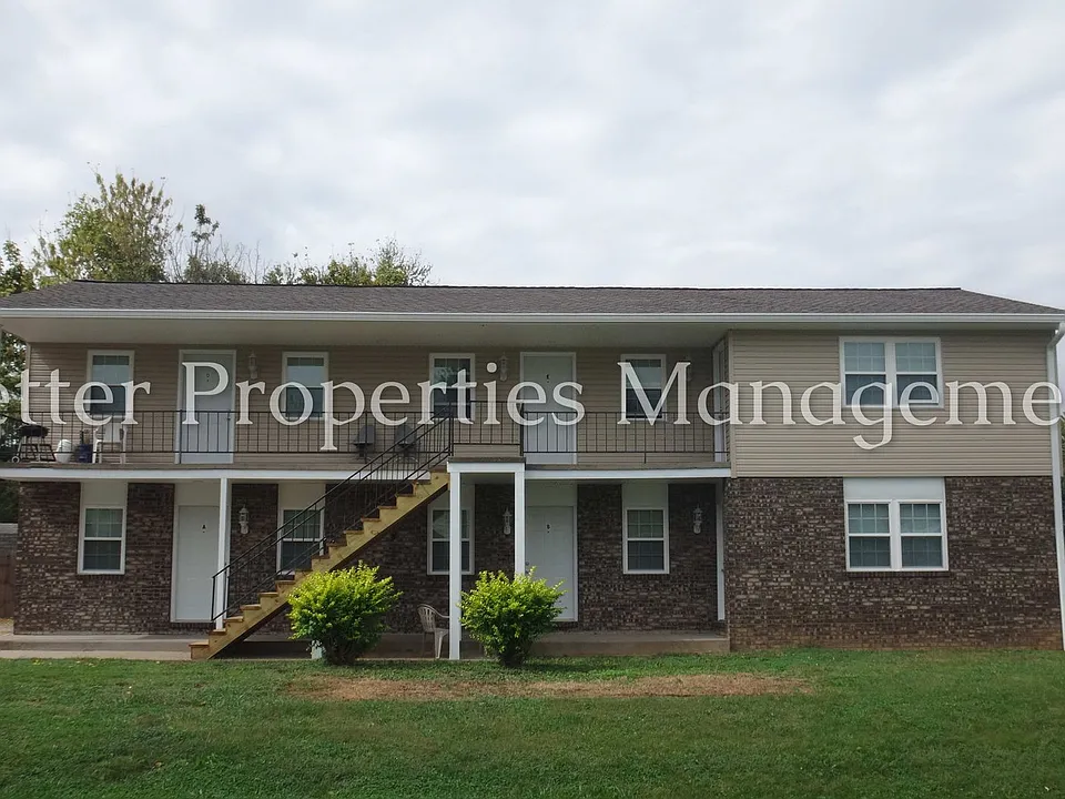 3404 Marion Ave