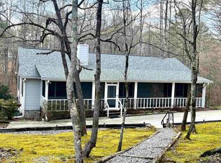 147 Old Deer Path Way, Cleveland, GA 30528