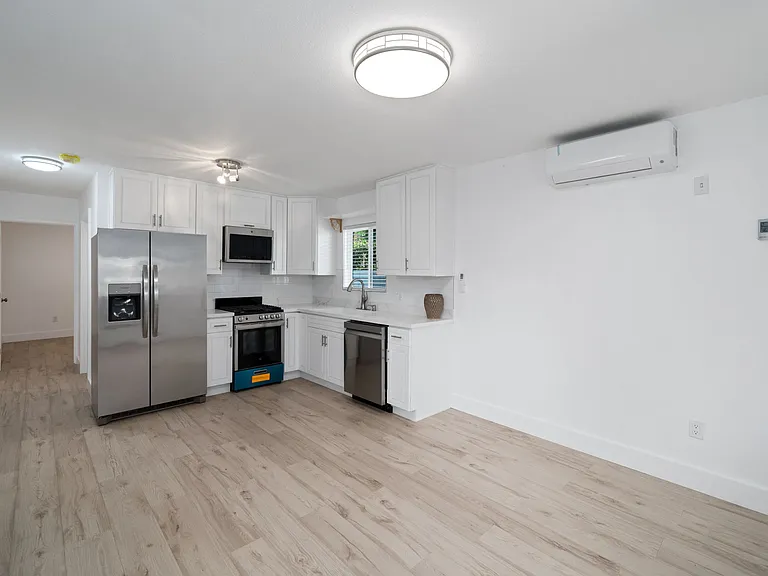 4714 Berryman Ave — Photo 10