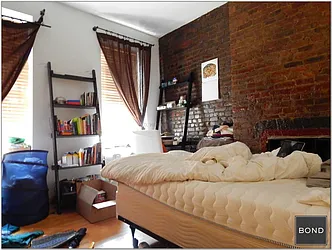 Rented by Bond New York