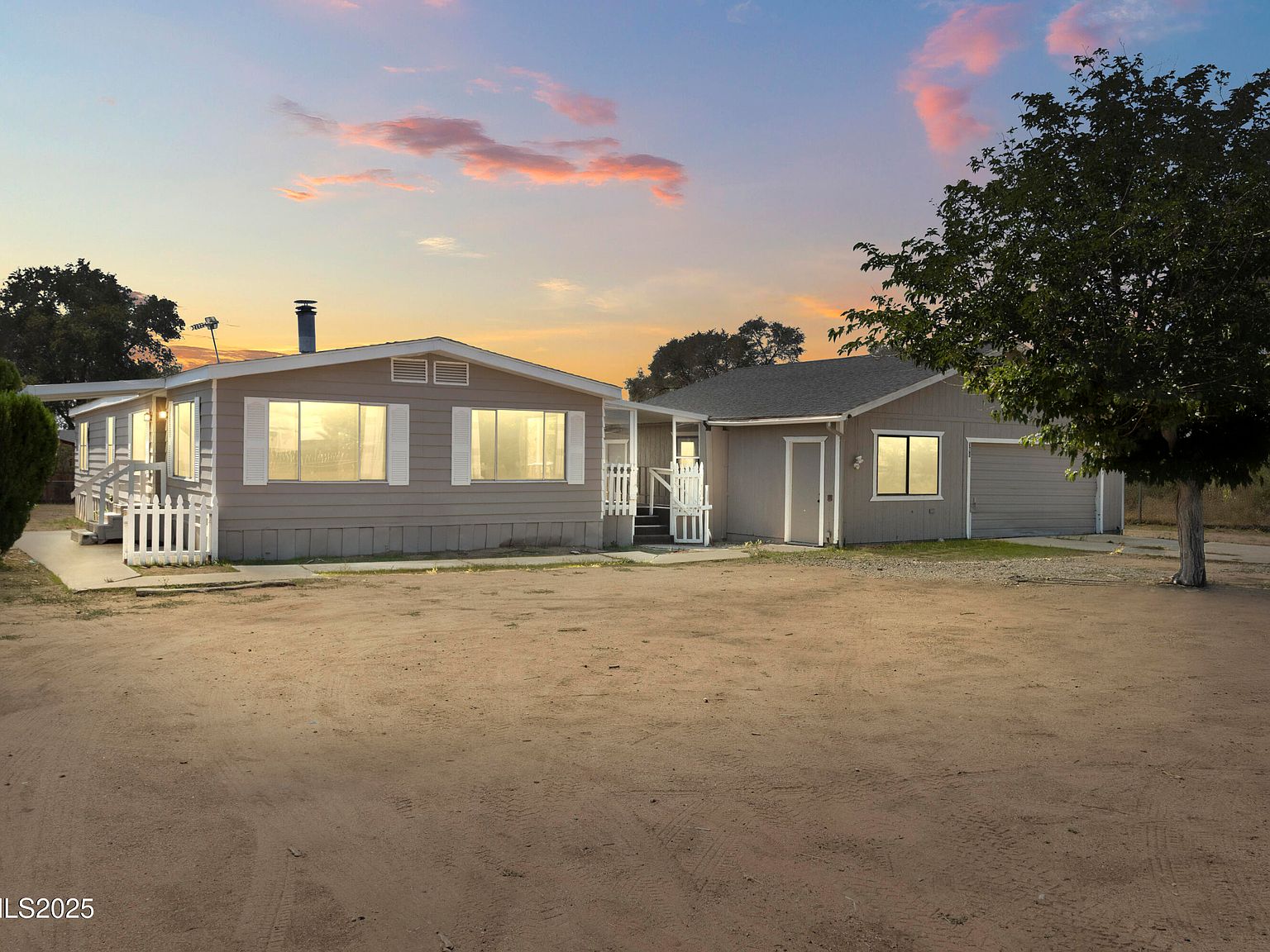 380 E 6th Ave, Sun Valley, NV 89433 | Zillow