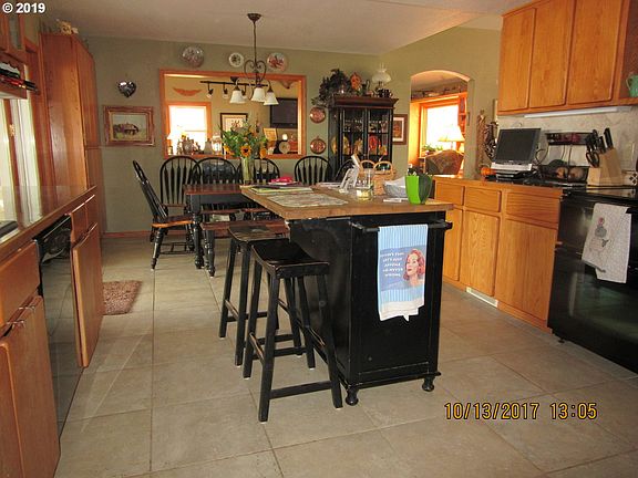 3rd image of 42891 Ponderosa Dr