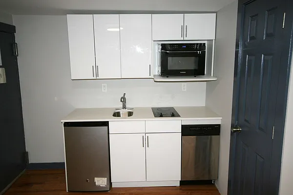 Rented by MetroNest | media 22