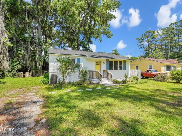 2421 Hermitage Rd, Beaufort, SC 29902