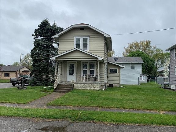 2nd image of 433 Ross Ave NW
