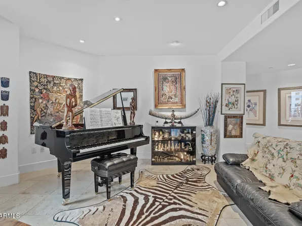 2402 E ESPLANADE Lane #604, Phoenix, AZ 85016