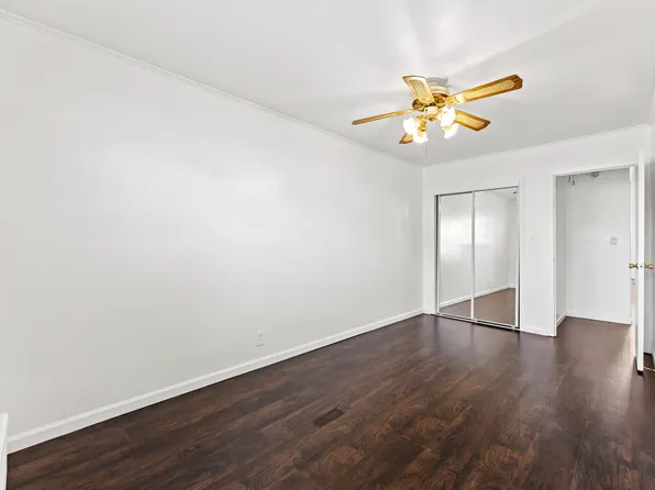 5-39 117th Street image 15 of 28