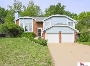 2706 N 142nd St, Omaha, NE 68164