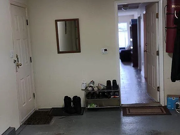 Hallway to the unit.