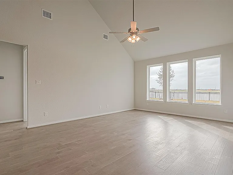 5823 Westwood Shore Dr — Photo 10