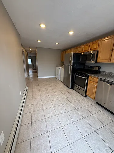 295 Shirley St #1 Photo 1