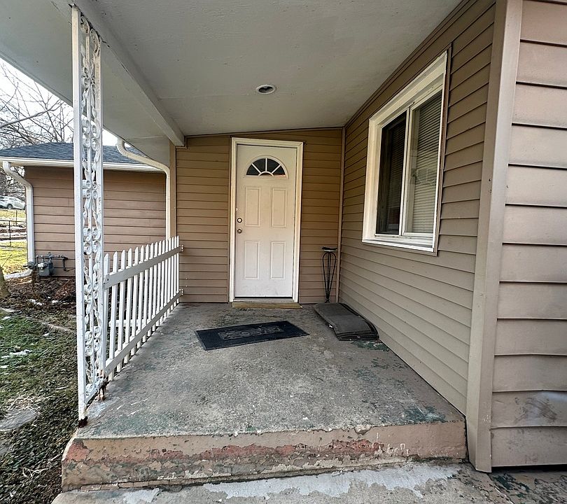 2nd image of 8518 Archer Ave