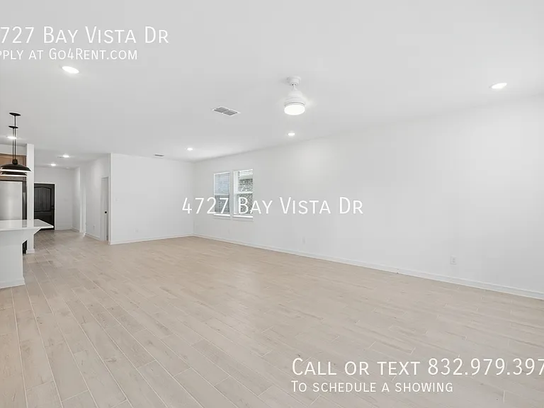 4727 Bay Vista Dr — Photo 8