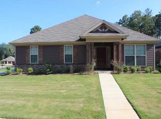 9449 Gunnison Dr, Pike Road, AL 36064