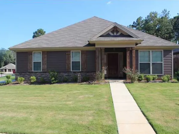 9449 Gunnison Dr, Pike Road, AL 36064