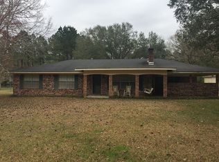 70 Eastview Dr, Laurel, MS 39443