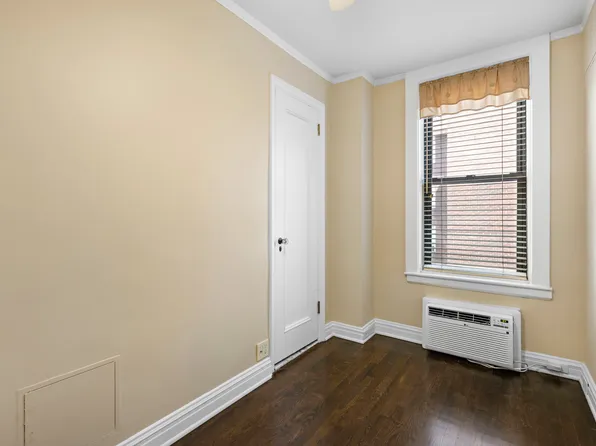 115 East 86th Street image 7 of 15