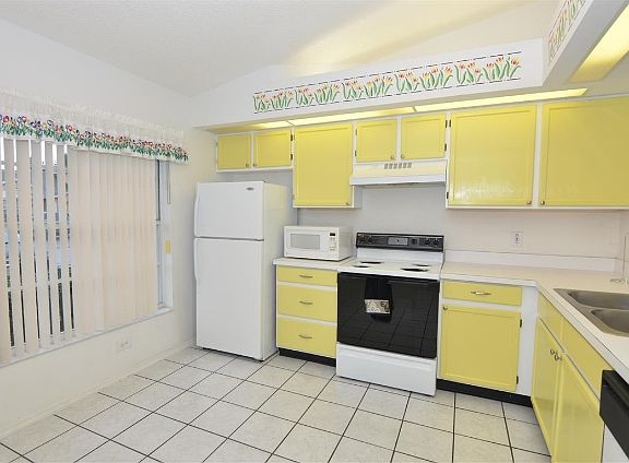 2nd image of 14654 Laguna Beach Cir