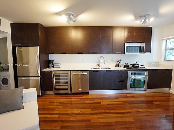 4th image of 1560 Pennsylvania Ave APT 214