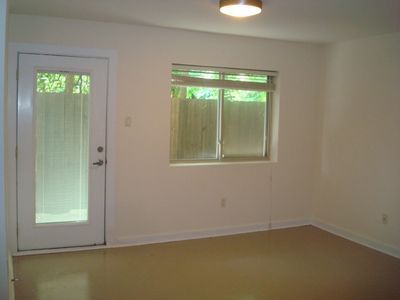 1233 Esplanade Ave APT 4, New Orleans, LA, 70116