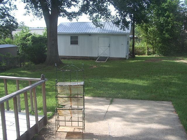 2nd image of 3222 47th St