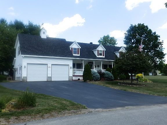 2nd image of 4 Canterbury Ln