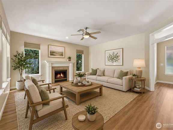 3rd image of 807 SE Covey Court