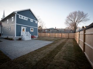 3 Coolidge Rd, Peabody, MA 01960