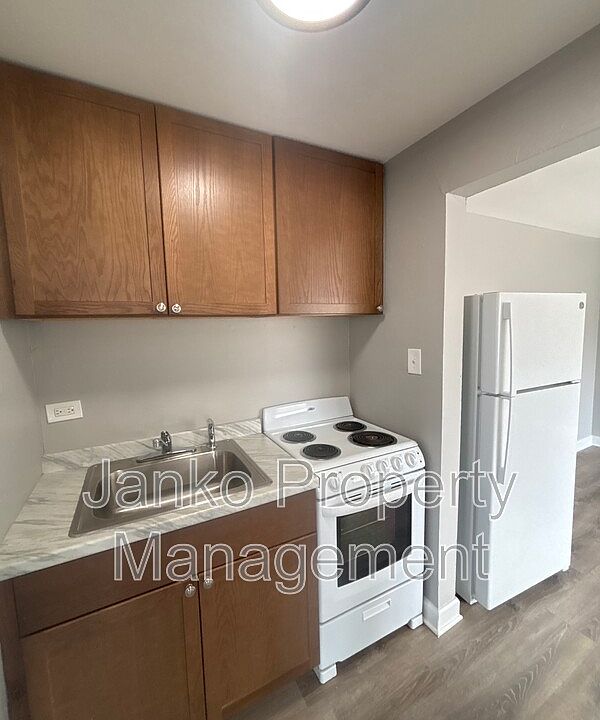 1st image of 2123 119th St Unit 12