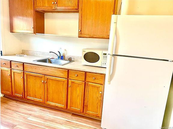 2nd image of 35 E Main St #3