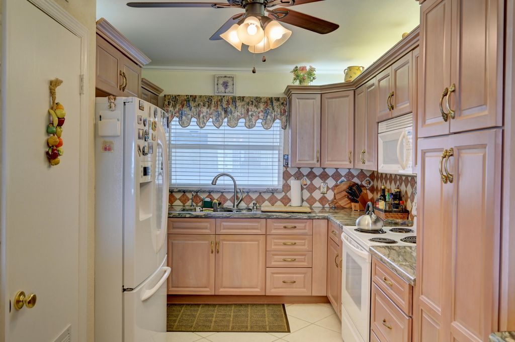 401 Briny Avenue #708, photo 9