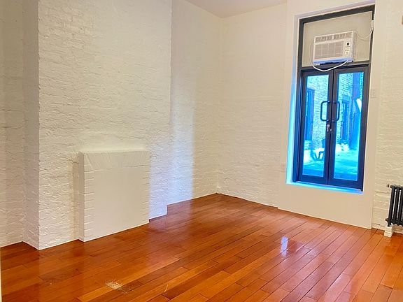 3rd image of 3 Horatio St APT 2R