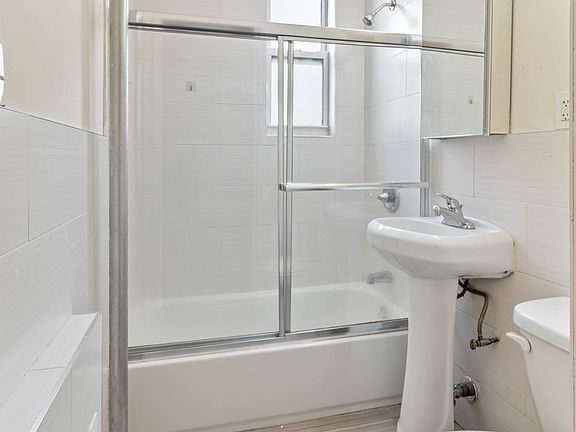 5th image of 23-54 31st St #2F