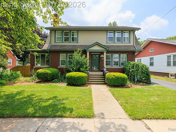 2nd image of 183 W Columbia Ave