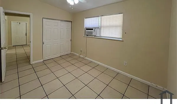 2 bed, 1299 sqft, $2,395 — Photo 4