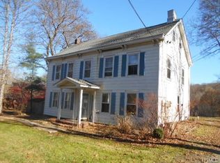 332 Old Post Rd, Marlboro, NY 12542