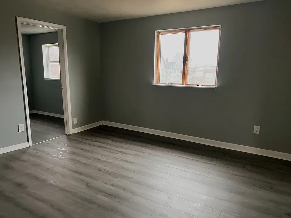 302 N Center St #2