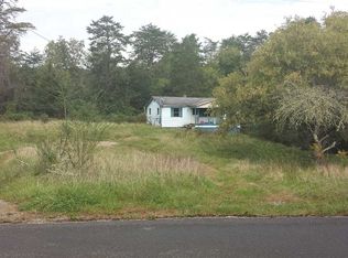 650 Scarlett Rd, Dandridge, TN 37725